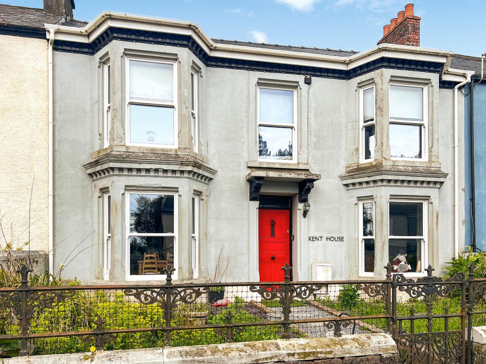 Kent House Villa Carmarthen Exterior photo